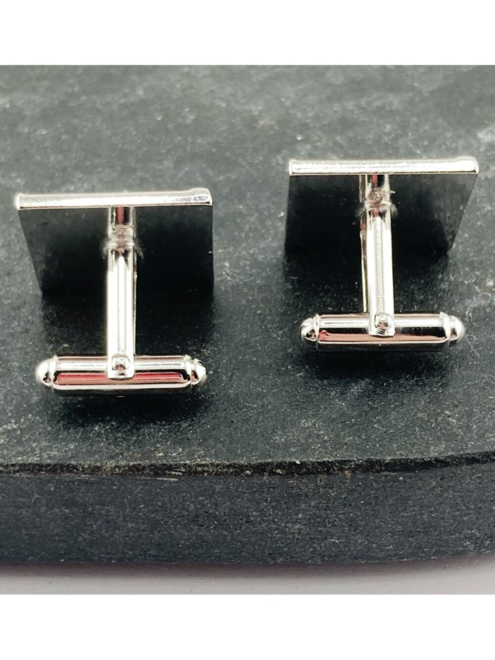 ANSON Vintage gold flecked turquoise lucite silver tone metal square cuff links - Picture 8 of 10